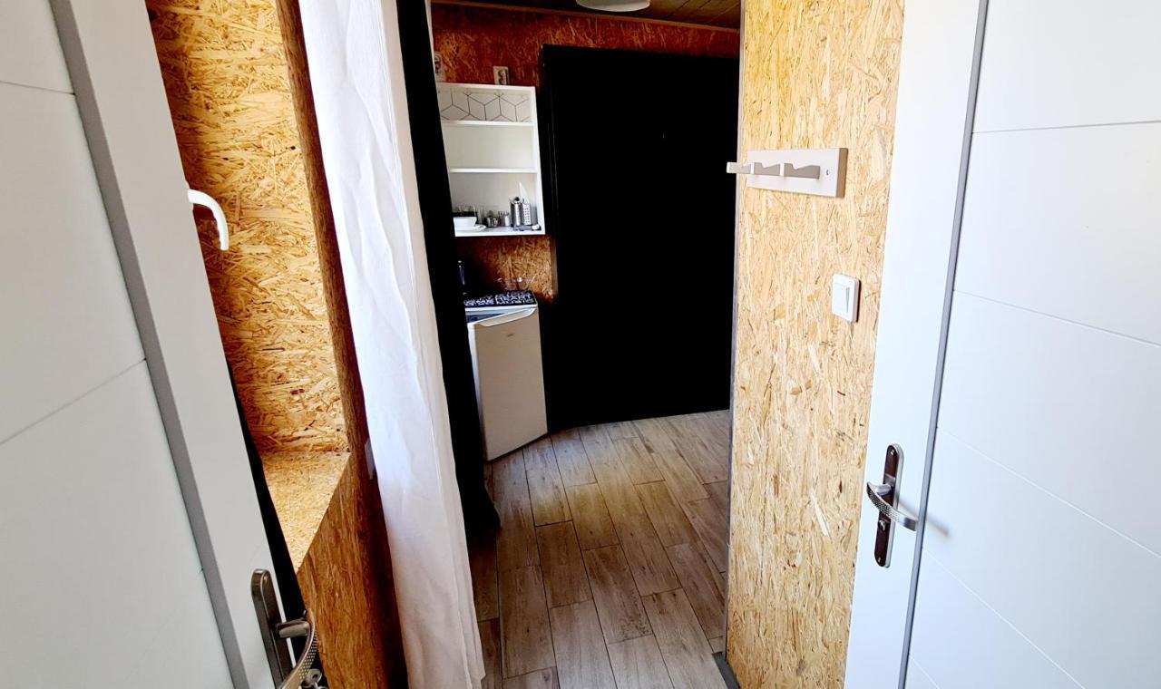 Sub Hel. Budzetowe Pokoje W Domu Z Basenem. Wokol Domu Tylko Natura. Balkon Zbyteczny. Exteriér fotografie